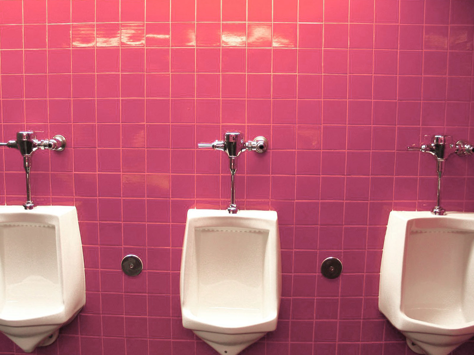 Why modern workplace washroom hygiene is vital